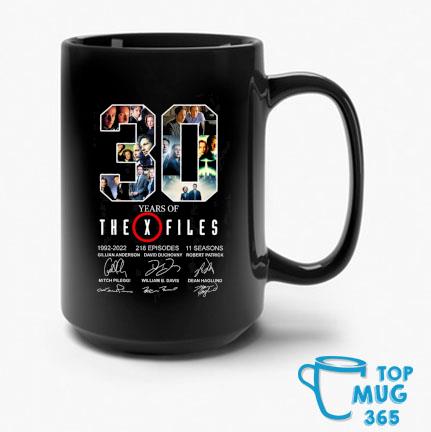 30 years of The X Files 1992-2022 signatures Mug