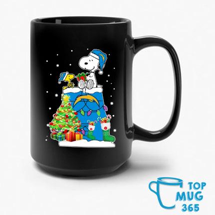 Snoopy And Woodstock Los Angeles Chargers Merry Christmas Mug