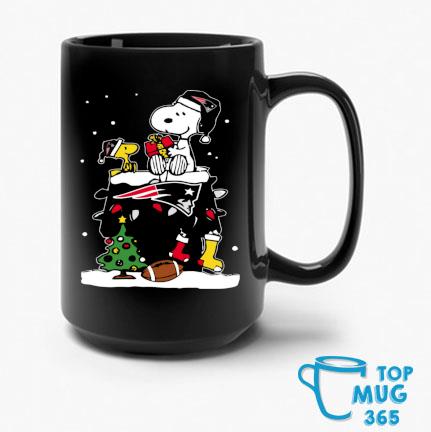 Snoopy And Woodstock New England Patriots Merry Christmas Mug